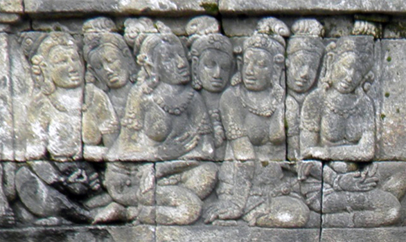 ILW Borobudur Mendut Tempelvoet 1e 42 dochters 01