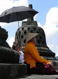 ILW Borobudur Mendut Tempelvoet 5e Ademloos